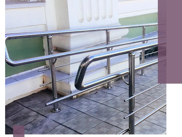 Ограждения пандусов из металла и нержавейки в Владикавказе